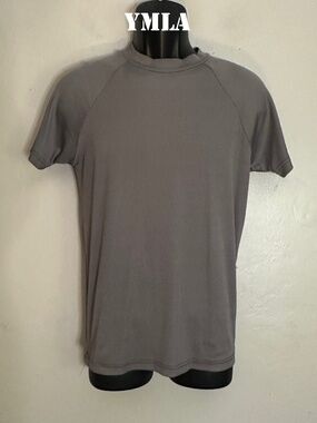 YMLA Body Con Stretch T Shirt 19" armpit to armpit unstretched Poly ribbed